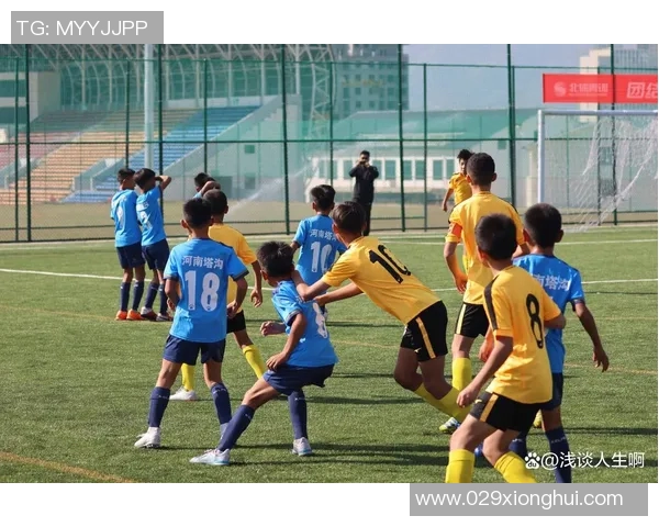 足球黄金时代落幕 传奇球星即将告别赛场与历史